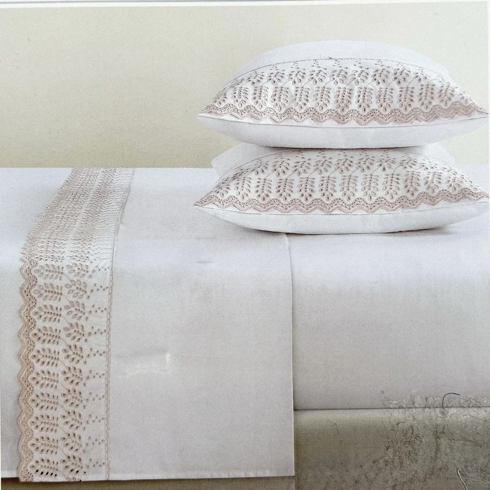 Rachel Ashwell Embroidered Eyelet Hem QUEEN Sheet Set White Pink 100% Cotton